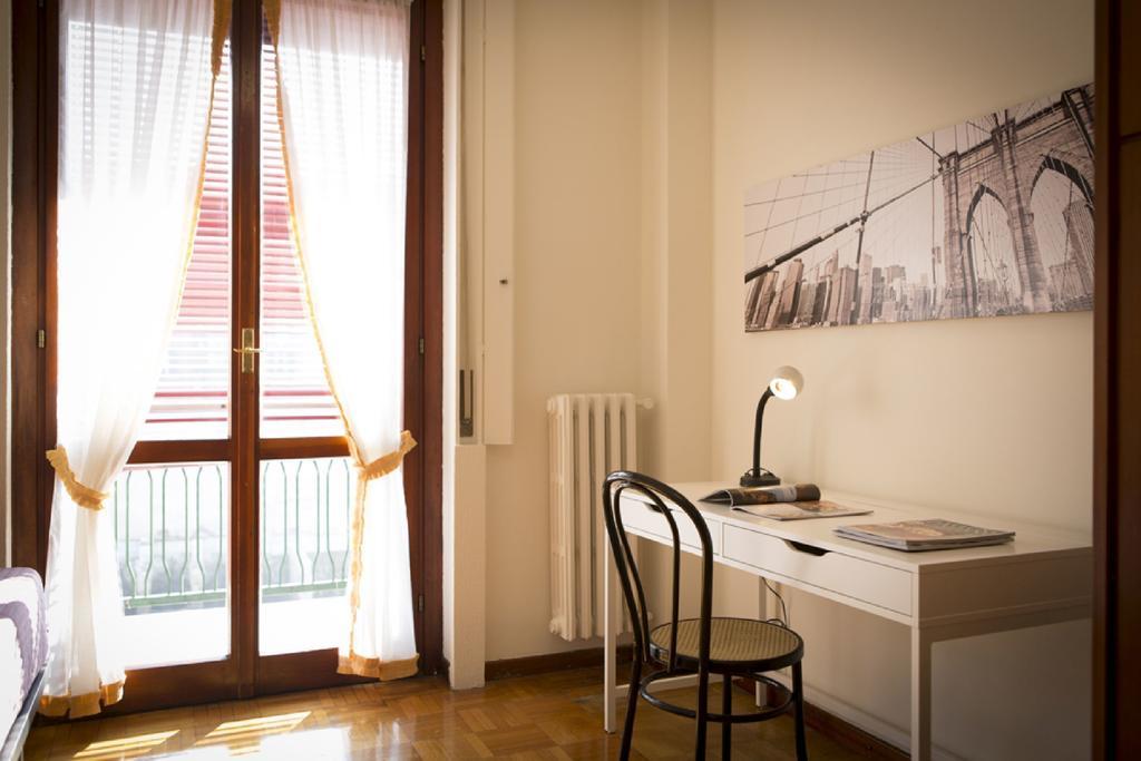 Fiera Monterosa 11 Apartment Milánó Szoba fotó