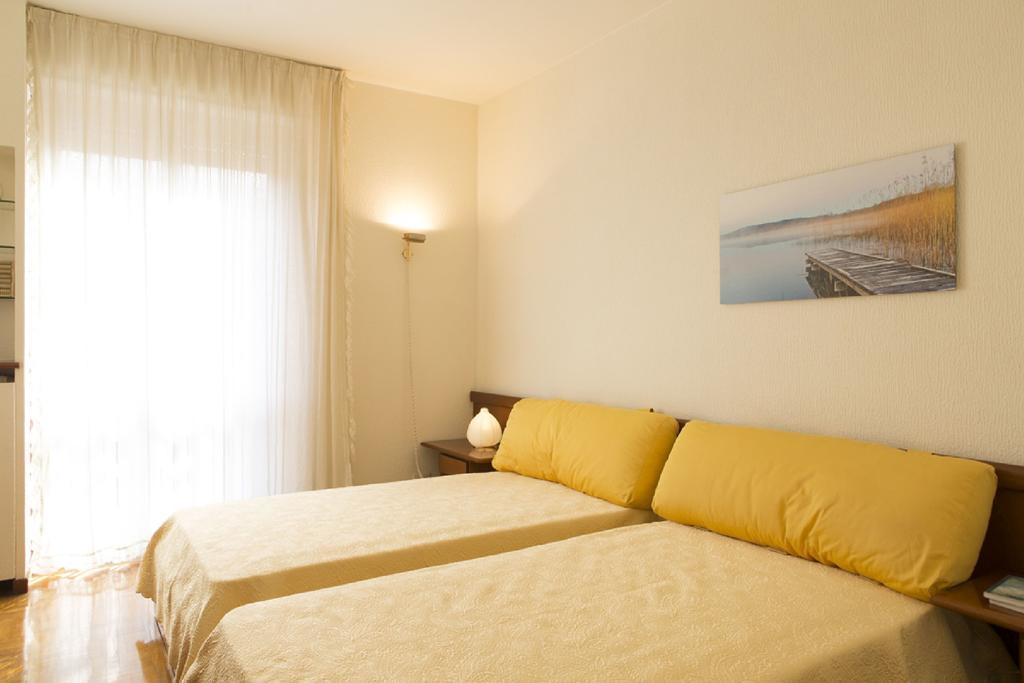 Fiera Monterosa 11 Apartment Milánó Szoba fotó