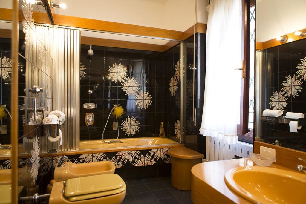 Fiera Monterosa 11 Apartment Milánó Szoba fotó